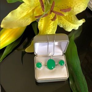 🦚A Set of earring and necklace 🦚